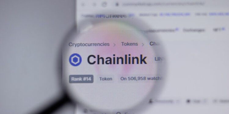 Chainlink Price Prediction as Traders Turn to New Viral Coin
