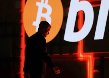 Michael Saylor hit by market revolt as his Bitcoin premium sinks