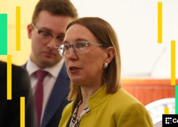 SEC Willing to Engage with Tokenized Asset Issuers, SEC’s Hester Peirce Says