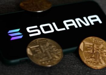 Solana Price Slips Below $230, But Analyst Says Next Major Resistance Still At $245