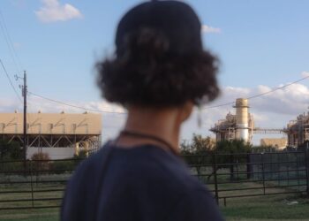 Noise from crypto mine pushes Texas neighbors to start a town