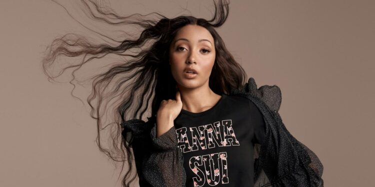 PinkPantheress on ‘Fancy That’ Remix Album & Her Old Naxy x Anna Sui Fall Fashion Campaign