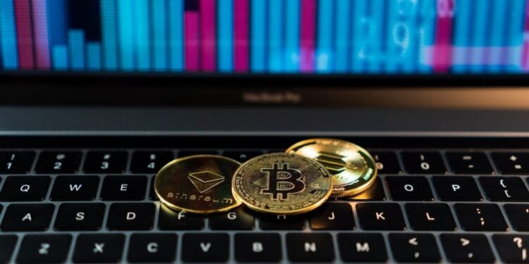 Grayscale Launches Wall Street’s First Ethereum, Solana Staking ETFs