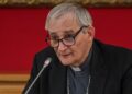 Omosessualità e donne, cosa c’è nel documento approvato dalla Cei e perché è anacronistico