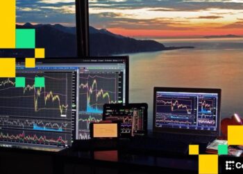 XRP, Solana See Bullish Reset in Sentiment as Bitcoin, Ether Lag