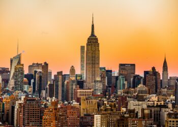 Coinbase Rolls Out Ethereum, Solana Staking To New York Users After Approval