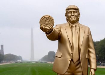 Crypto darling no more? Bitcoin drops from its high as market panics