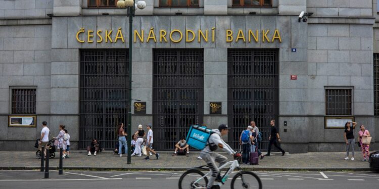 Czech central bank buys $1 million in Bitcoin and other cryptocurrencies