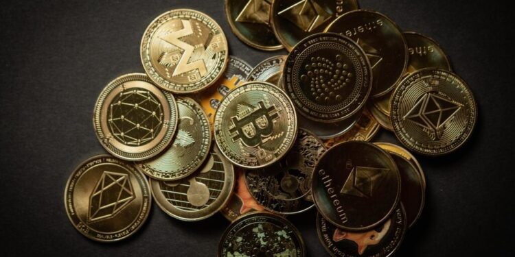 Bitcoin, Ethereum, XRP, Dogecoin Stable On Low-Volatility Wednesday Morning