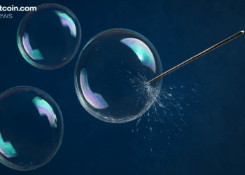 Weekly Roundup: Crypto Market Loses $280B, Bitcoin Risks Drop Toward $89K