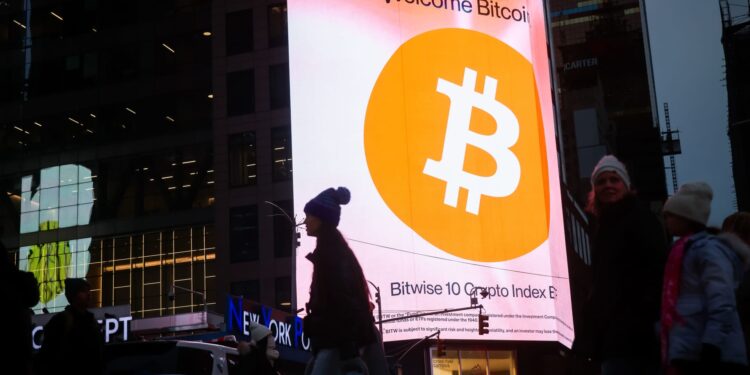Bitcoin fell in 2025, but can it rebound in the new year?