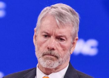 Saylor Issues Stark Warning Amid Sudden Scramble To Update Bitcoin Price Predictions