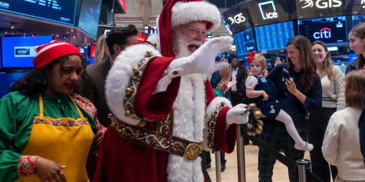 Smartest man alive predicts XRP Christmas rally