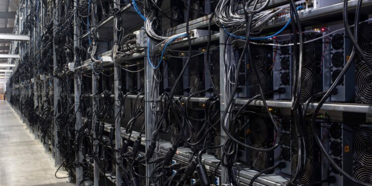 Texas launches crypto reserve fund with $5M in bitcoin