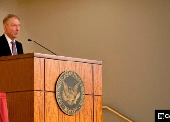 U.S. SEC chief warns watchdogs need to be limited in tapping crypto’s power to snoop