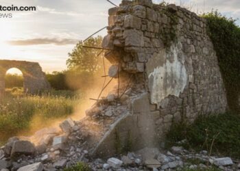 Franklin Breaks Past BTC and ETH Walls With XRP and SOL Driving ETF Expansion