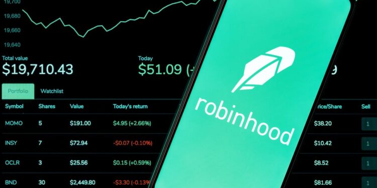 Robinhood Launches 7x Leverage XRP, Solana, Dogecoin Futures In Europe