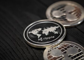 Santiment Says XRP and Ethereum Look “Undervalued” on 30-Day MVRV