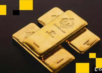 Bitcoin price news: BTC continues to slump while gold moves to new record – CoinDesk