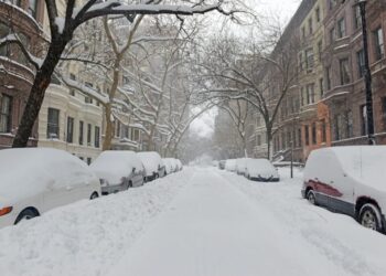 Americans Are Betting On How Much It’s Going To Snow In NYC, DC As Winter Storm Fern Paralyzes Normal Life