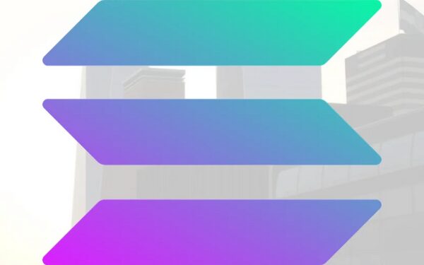 Solana Navigates Market Turbulence Amid Conflicting Signals