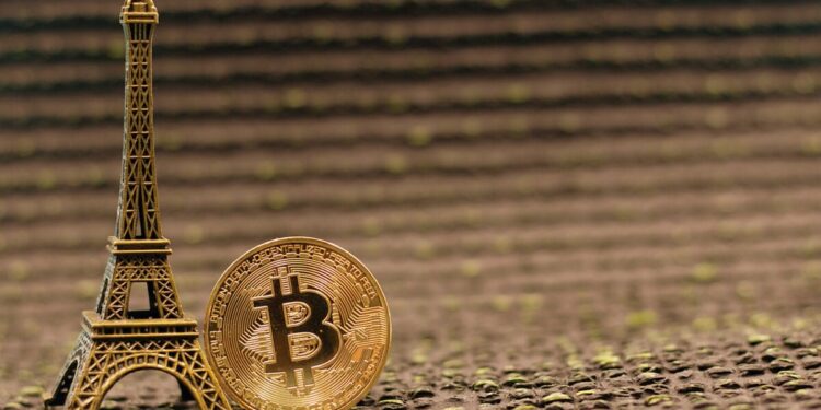 French Tax Agent Allegedly Sold Personal Data of Crypto Users to Criminals