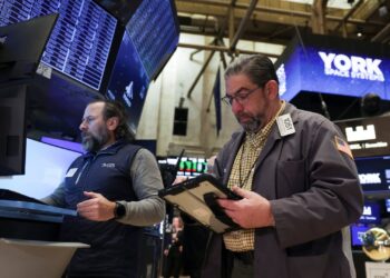 Erratic behavior in bitcoin, silver and memory stocks threatens to unnerve bull market