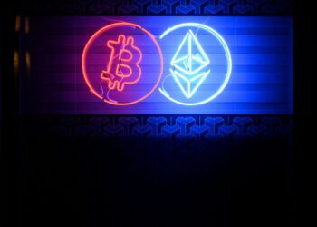 Ethereum ETF holders still “diamond-handing” despite hurting more than their bitcoin counterparts