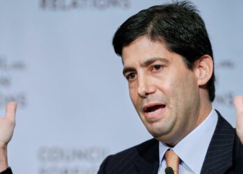 Bitcoin Drops to $70,000 on Warsh Nomination Impact