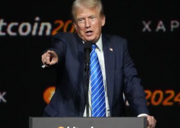 Trump promised a crypto revolution. Why is bitcoin crashing? : NPR