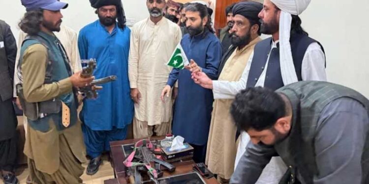 Key militant figure and 25 associates surrender in Sui