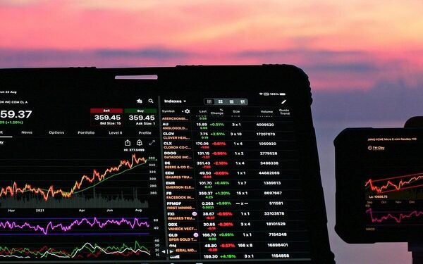 High-Conviction Opportunity or Meme Bubble Waiting to Explode?