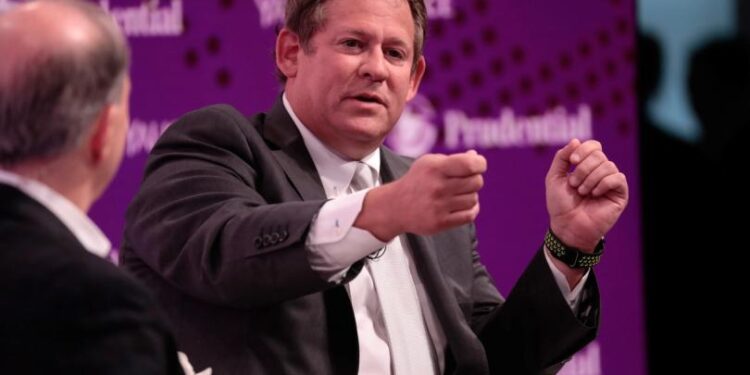 Top Wall Street minds see AI rotation ahead as bitcoin seeks role in new cycle