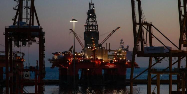 BTC mining faces price risk, not power cost shock, as oil tops $100