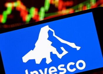 Invesco takes over Superstate’s $900 million USTB T-bill fund