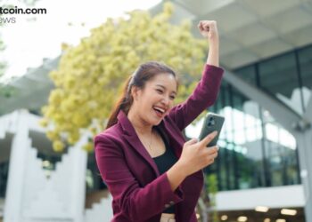 Crypto ETFs Extend Inflow Streaks as Bitcoin Adds $115 Million and Ether Adds $57 Million