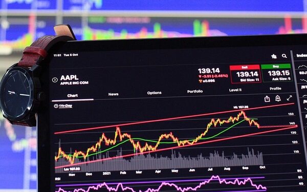 Generational Memecoin Opportunity or Exit-Liquidity Trap for Late Buyers?