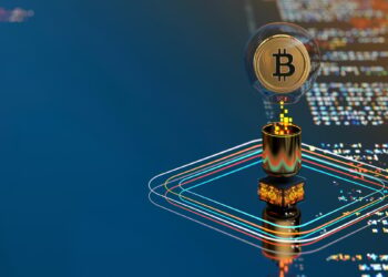 Better Cryptocurrency to Buy Now With $1,000 And Hold For 3 Years: XRP vs. Bitcoin