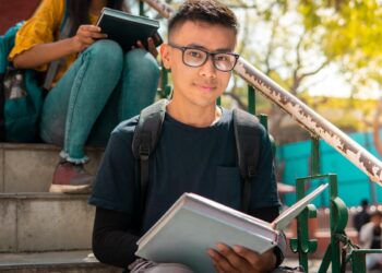 1 Cryptocurrency to Buy That Has Bottomed and Can More Than Double by Year-End, According to Wall Street Analyst Gautam Chhugani