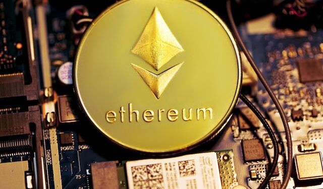 What is an Ethereum ETF? When to Buy and How to Navigate 2026 Market Volatility