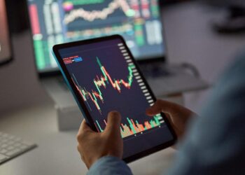 Which Returns More by 2028?