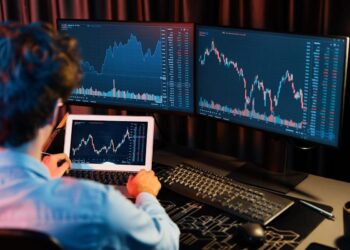 We Asked Claude AI Where Bitcoin (BTC) Will Be On The Day The Fed Cuts Rates