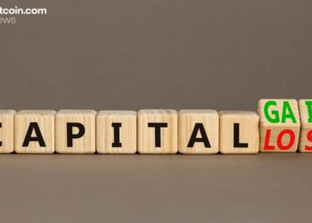 Fidelity Leads $233M Bitcoin ETFs Loss as Solana Funds Add $19M