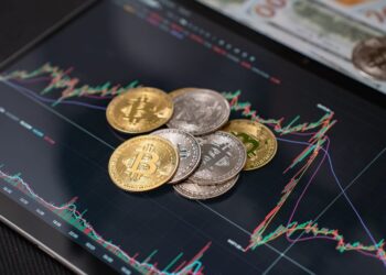 Why BITW Holders Are Down 10.55% While IBIT Investors Lose Only 7.01% This Year