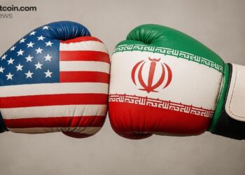 Bitcoin Slides Below $79K as Trump’s Iran Threat Sends Oil Past $105