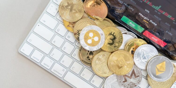 Bitcoin Hits $62,000, Ethereum, XRP, Dogecoin Slide More Than 4% As Dollar Climbs To Multi-Month High