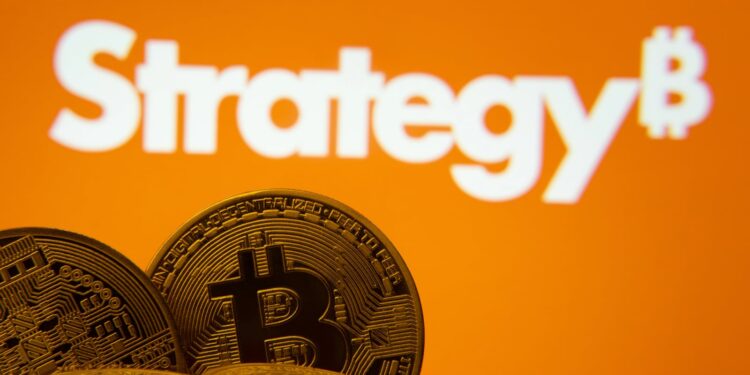 Not Buying More Bitcoin: Here Is How Michael Saylor Can Actually Save Strategy