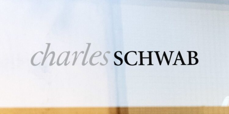 Schwab Launches 24/7 Bitcoin Futures Trading