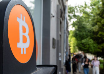 Bitcoin Bulls Grope Around for the Floor