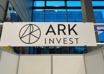 Cathie Wood Loads Up on Coinbase, Bullish, Circle as Bitcoin, Ethereum Slide — Ark is Buying Amazon and S
